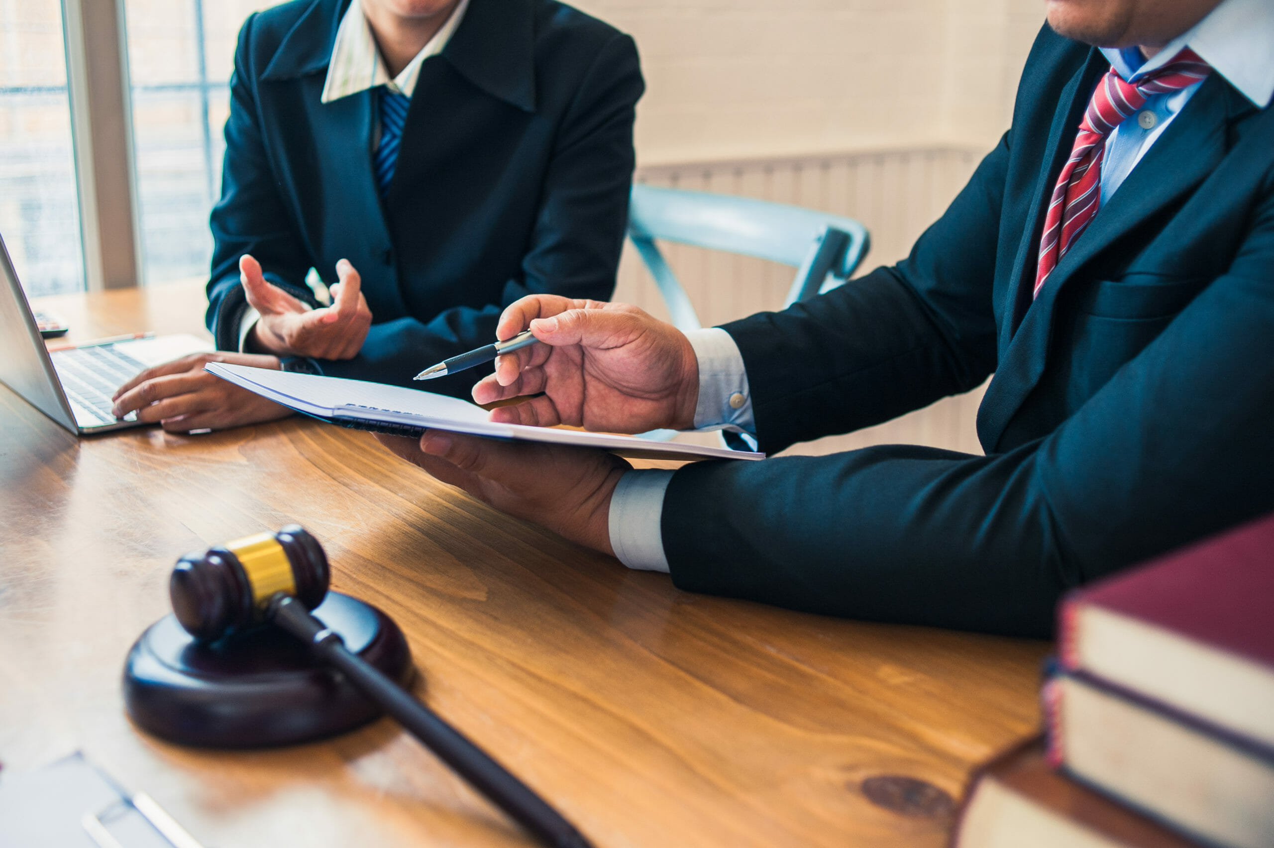 The Benefits of Hiring an Experienced Immigration Attorney