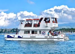 Top Benefits of Yacht Hire for Special Occasions